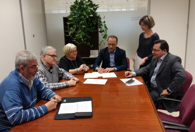 Educación firma un acuerdo de plantillas para dar estabilidad a los ...